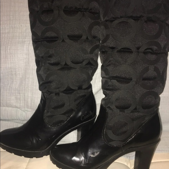 *Authentic coach boots - Picture 2 of 5